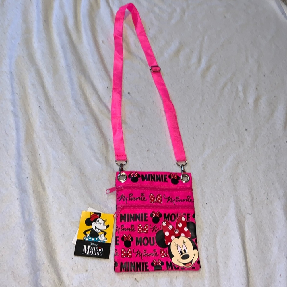 MINNIE MOUSE Jerry Leigh Disney licensed passport crossbody bag new with tags